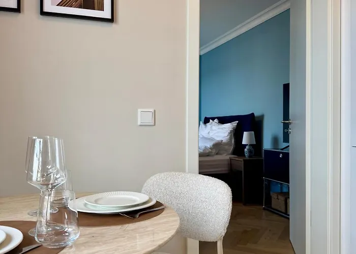 Apartment Cls Moderne City-wohnung Mit Smart-tv, Nespresso Maschine Inklusive Kapseln, Blick Ueber Hamburg, Cafe Im Haus, Bus Gegenueber, Flex Check-in Hamburg