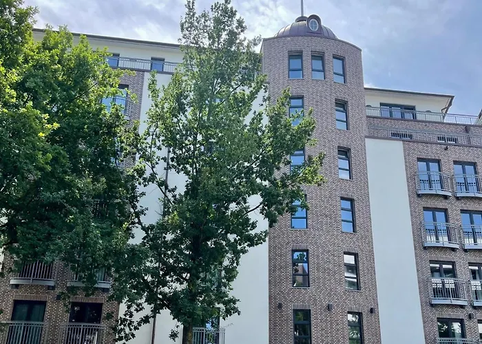 Cls Moderne City-wohnung Mit Smart-tv, Nespresso Maschine Inklusive Kapseln, Blick Ueber Hamburg, Cafe Im Haus, Bus Gegenueber, Flex Check-in * Hamburg